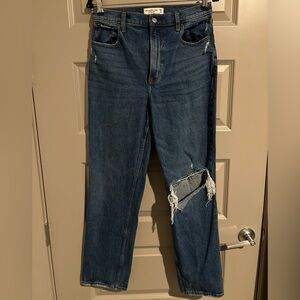 Abercrombie & Fitch 90’s Straight Ultra High Rise Jean - Med Wash - Size 29R/8R
